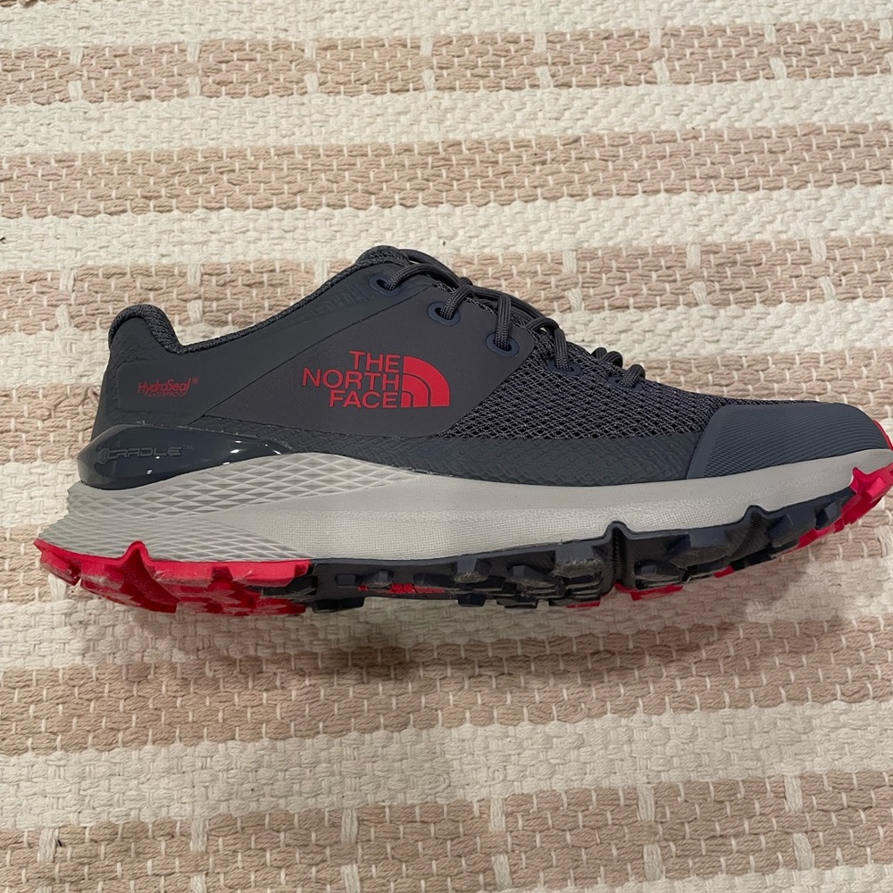 The North Face Women's Gray and Coral Athletic Shoes - Picture 3 of 4